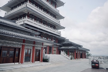 001