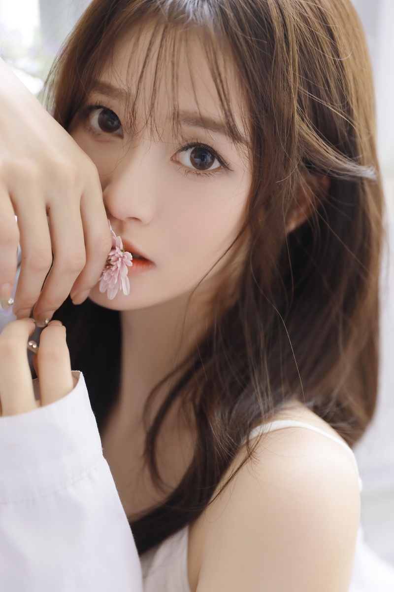 美貌犯规长的好看很了不起吗你这辈子最大的遗憾就是无法亲吻自己的脸