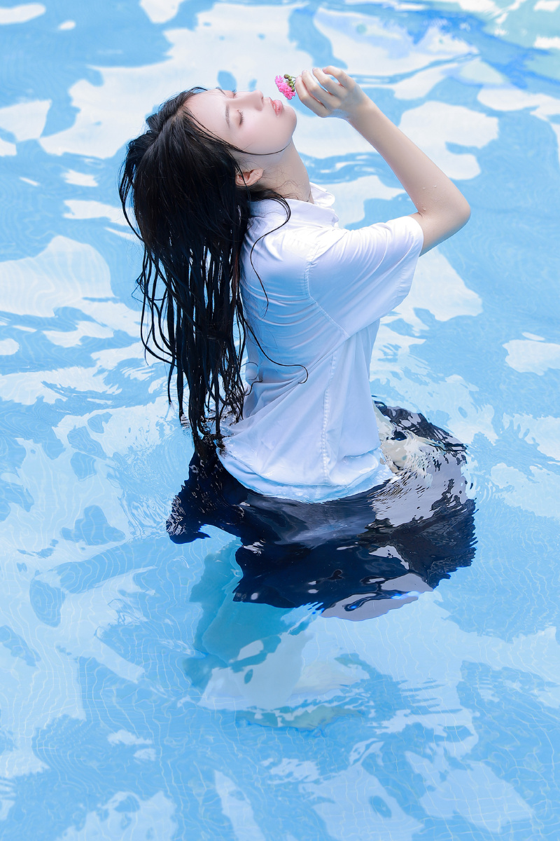 "白兔糖高级摄影师拍摄90 99ding!要想拍出