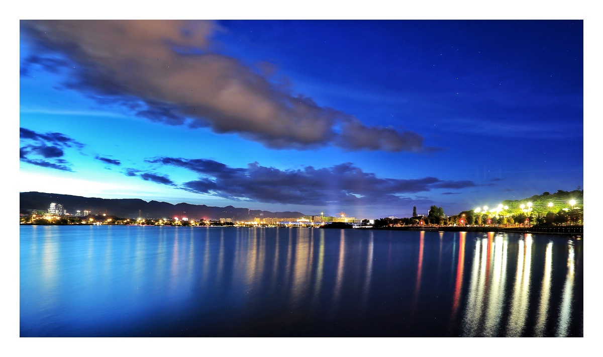 小城开远凤凰湖湿地公园