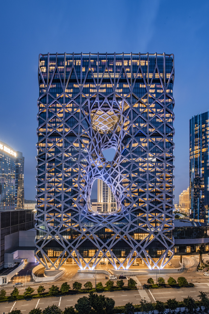 摩珀斯酒店的设计灵感来源于中国传统玉雕流畅的曲线酒店设计通过新