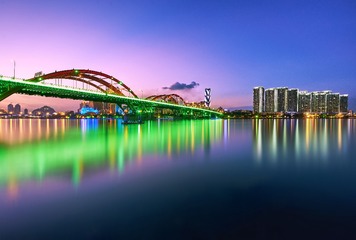 文慧桥旁河提3