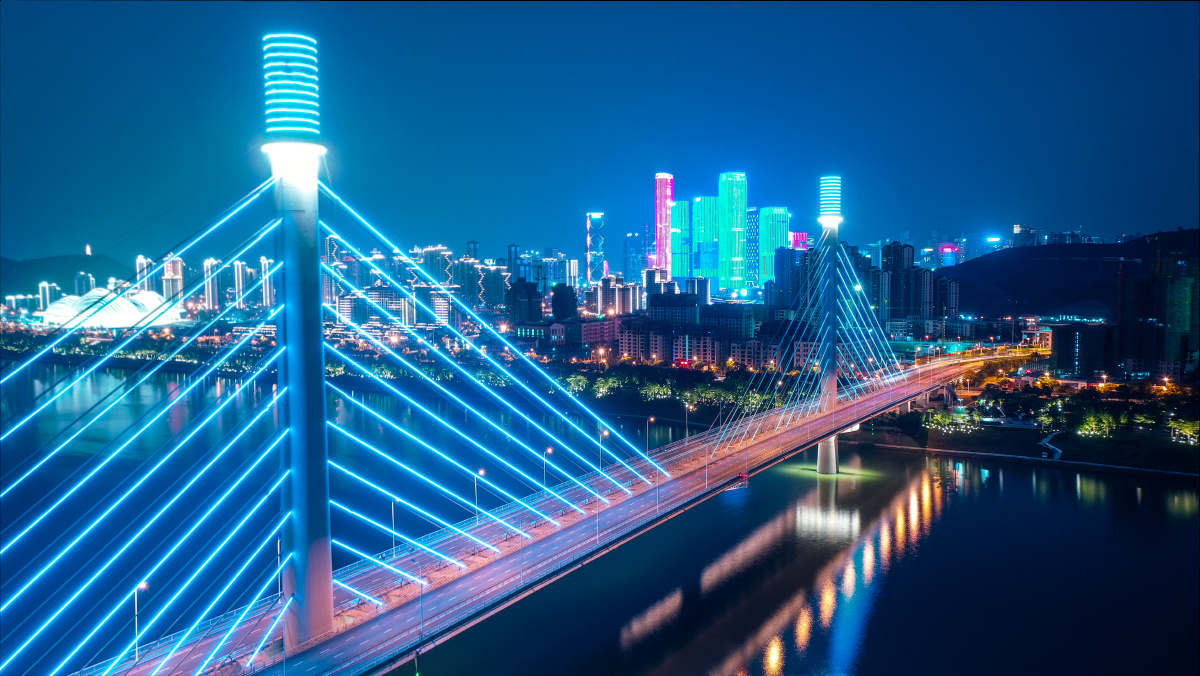 今晚还是等不来晚霞就拍拍南宁五象大桥