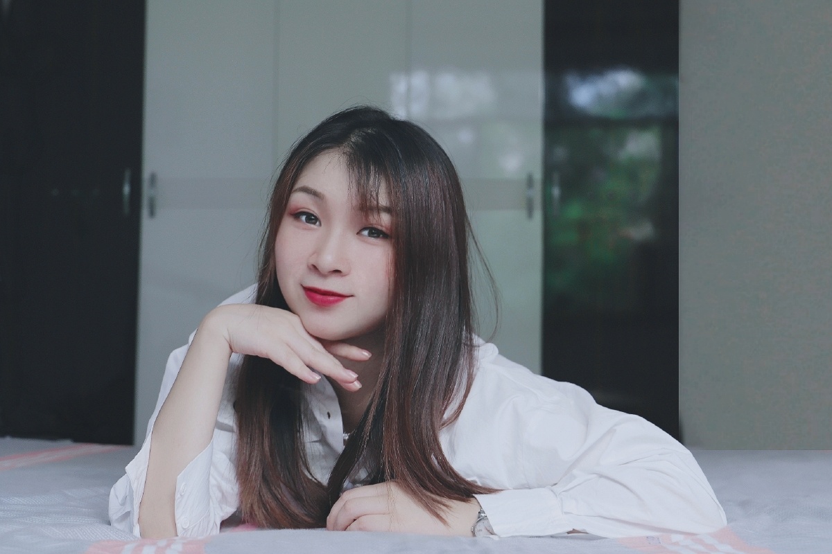 居家室内女生自拍写真小白摸索中