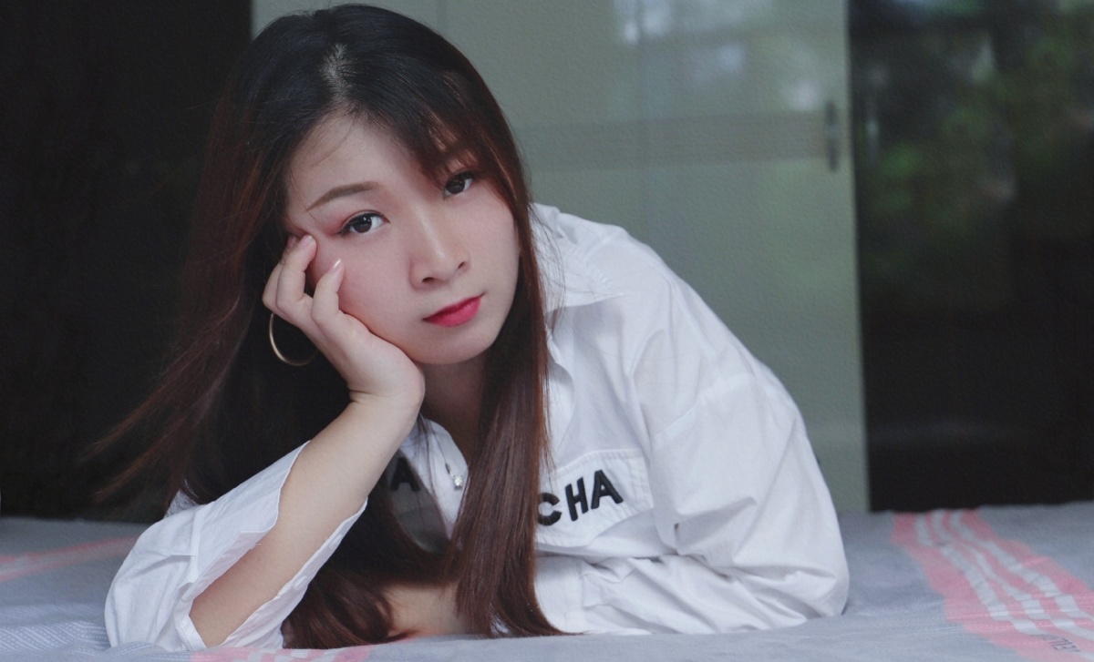 居家室内女生自拍写真小白摸索中