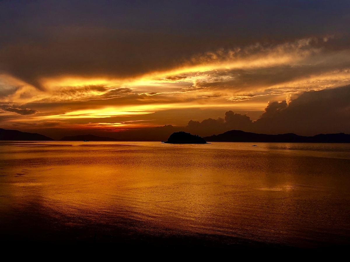 日本濑户内海的夕阳美景