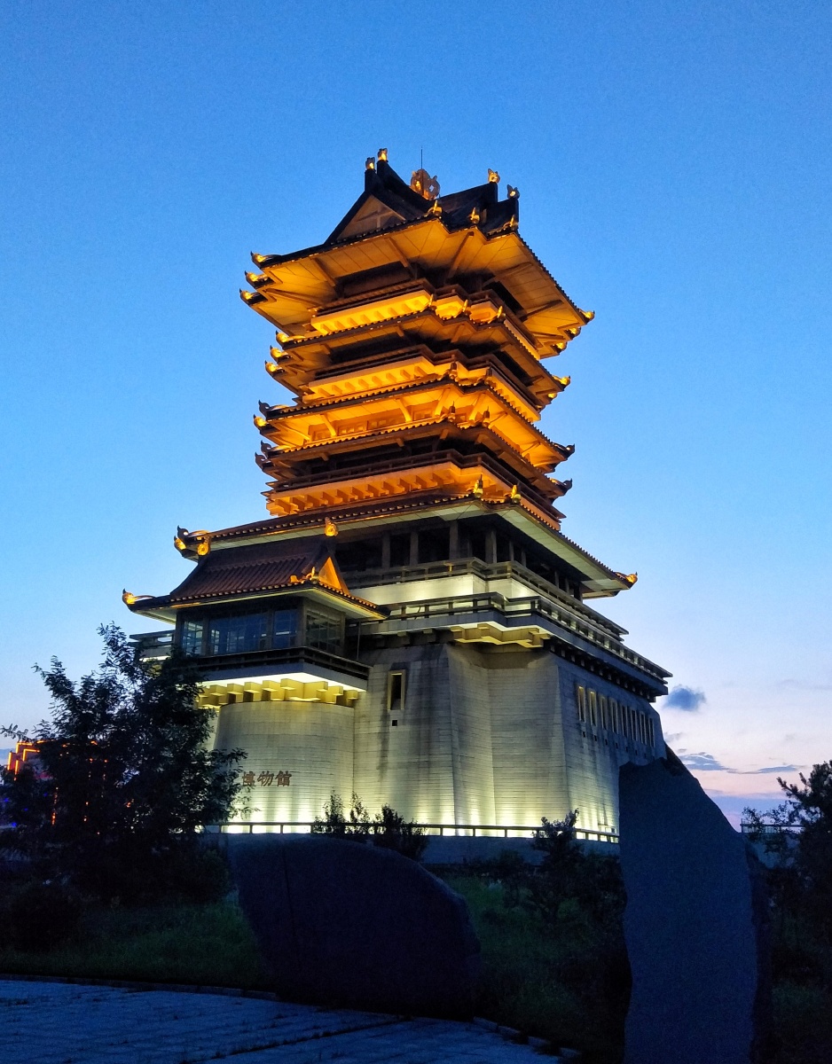 华灯初上书圣阁