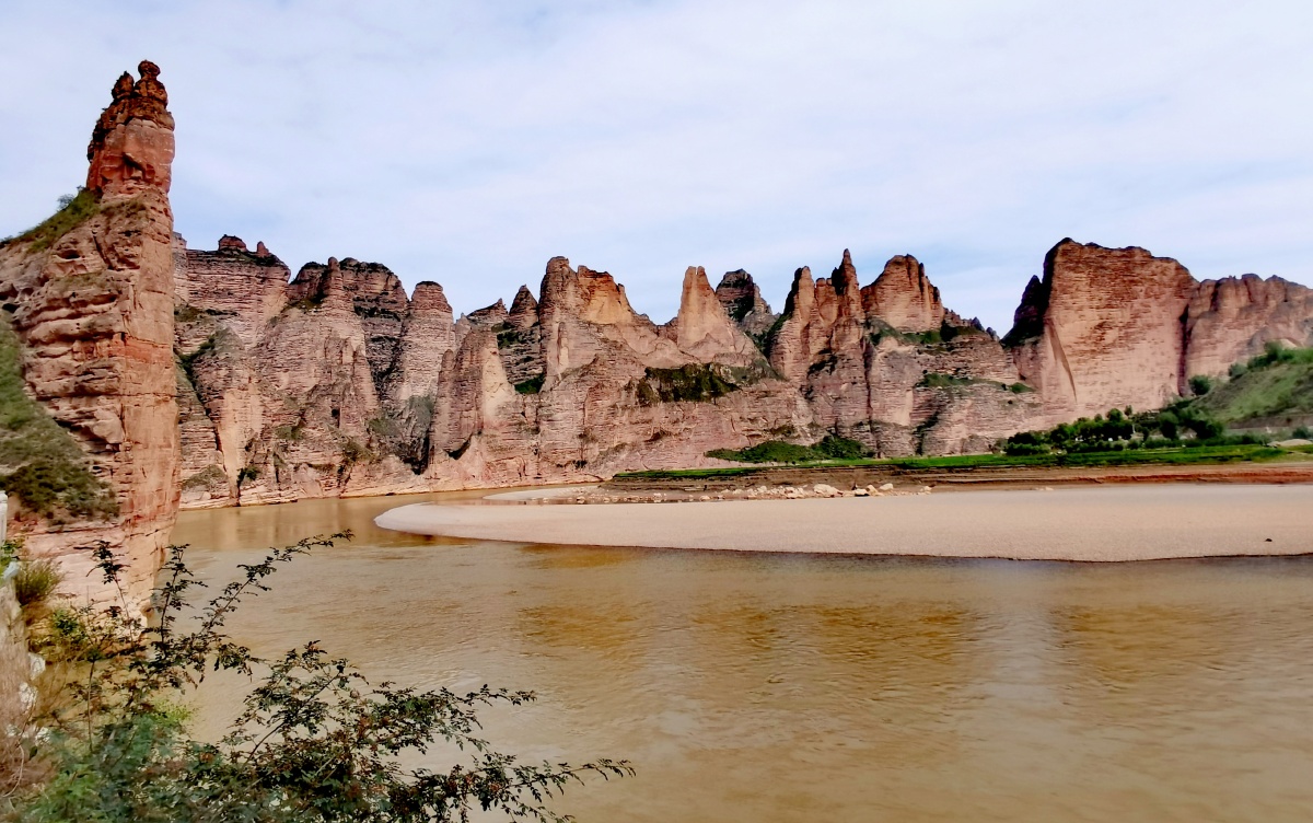 黄河刘家峡石林5