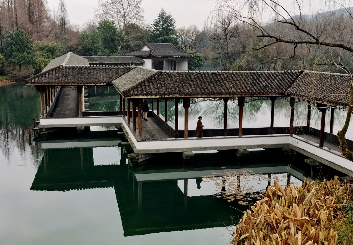 杭州浴鹄湾廊桥风光10