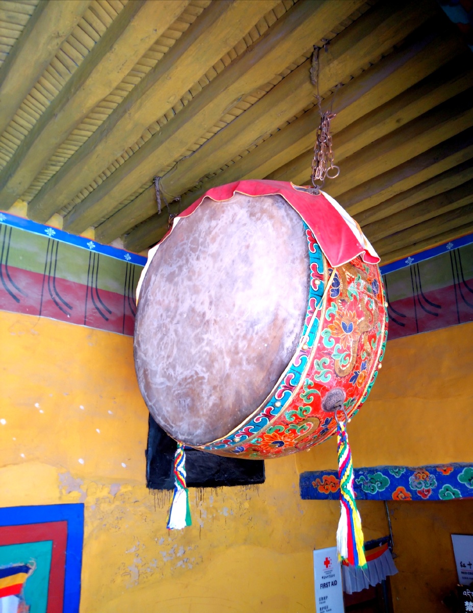 西藏大鼓摄于布达拉宫参观途中