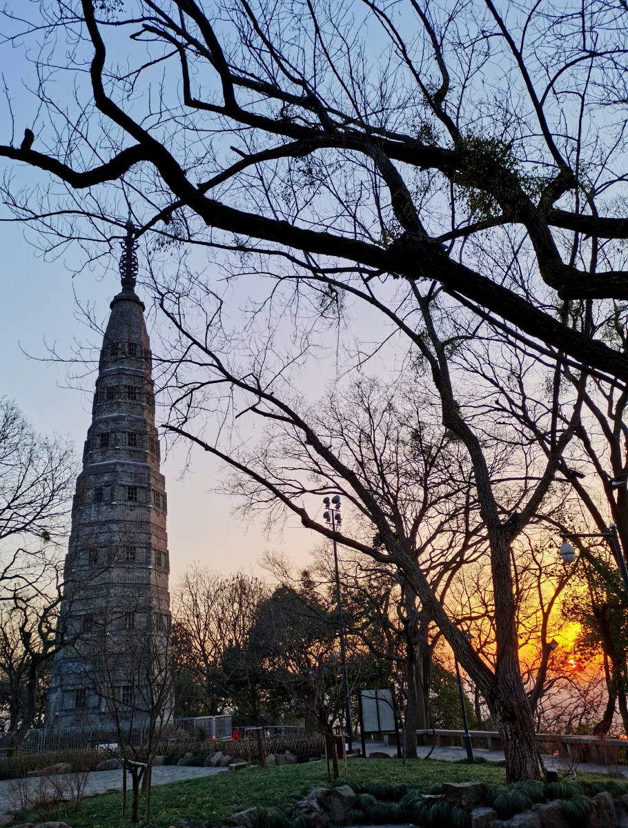 杭州保俶山风光