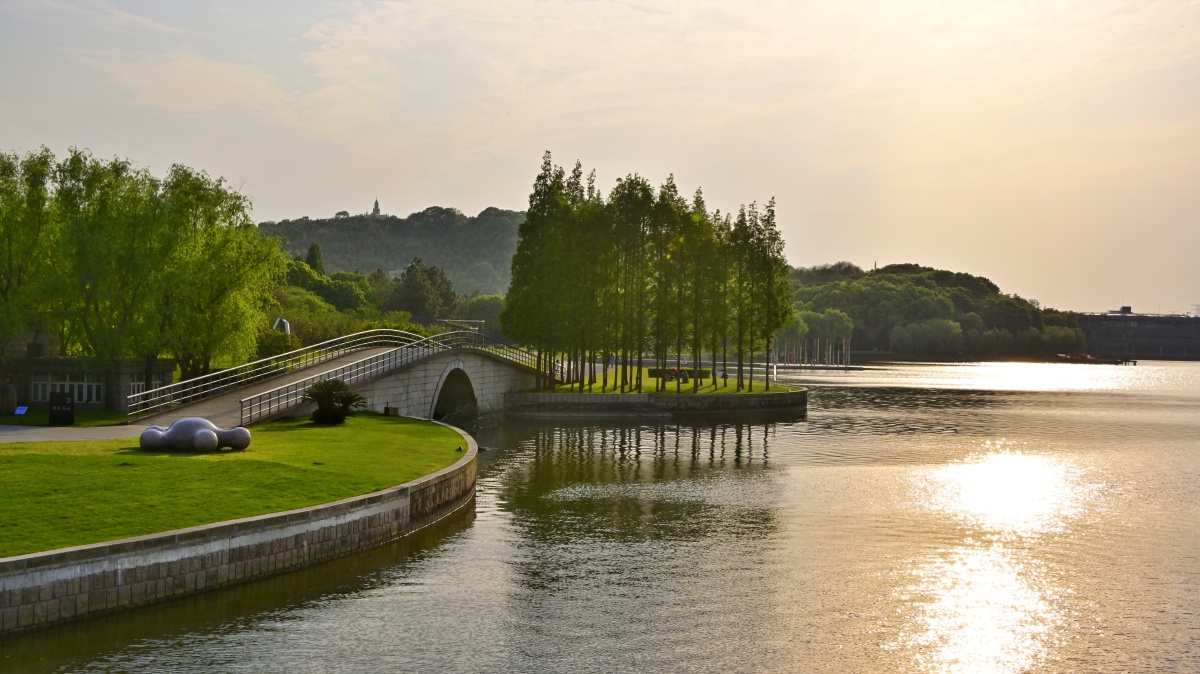月湖雕塑公园风光