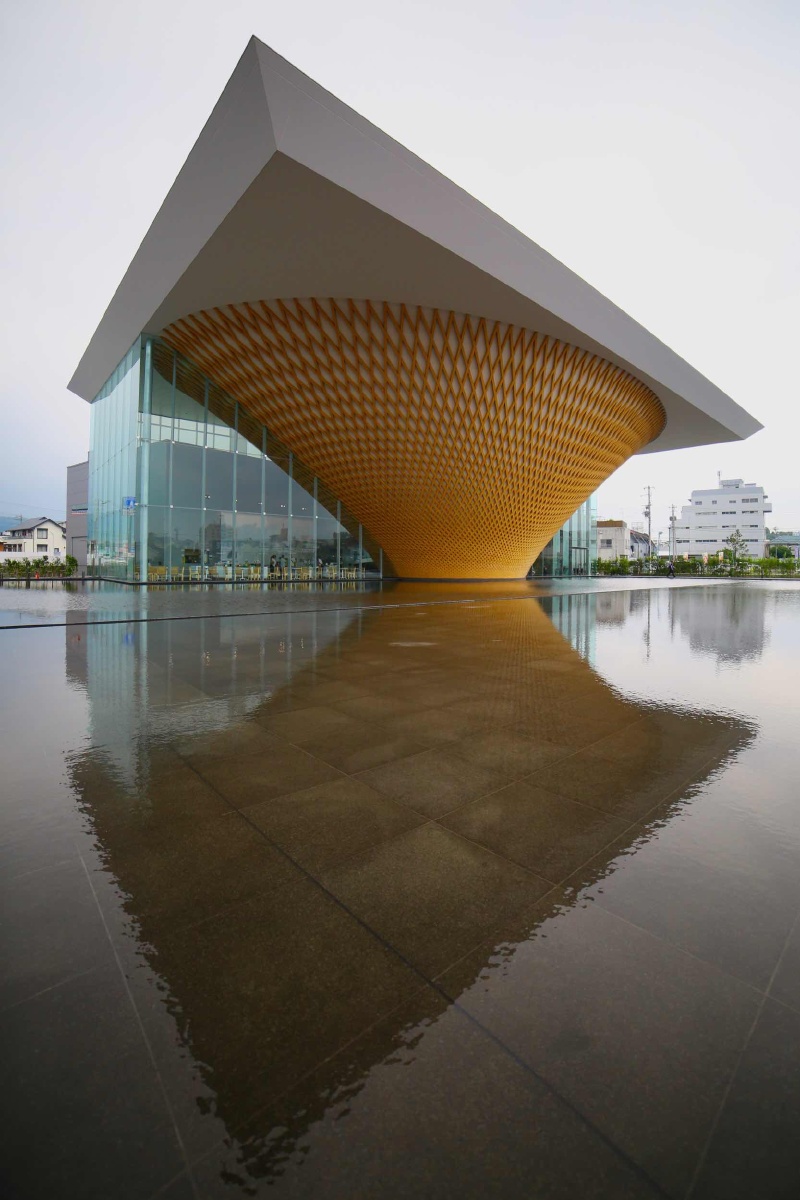 【名家名筑】坂茂 静冈県富士山世界遗产中心