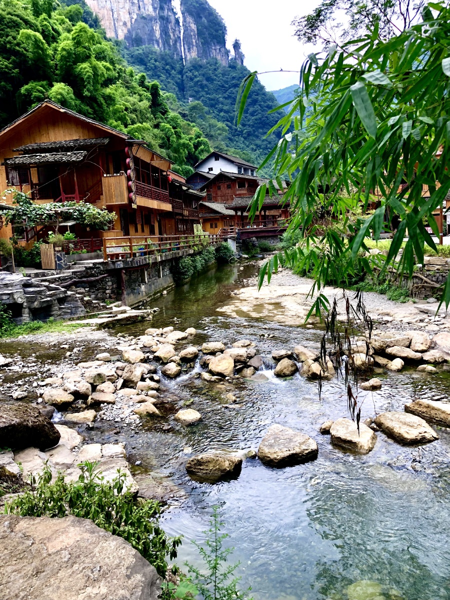 湘西德夯峡谷景区山建筑纪实街拍