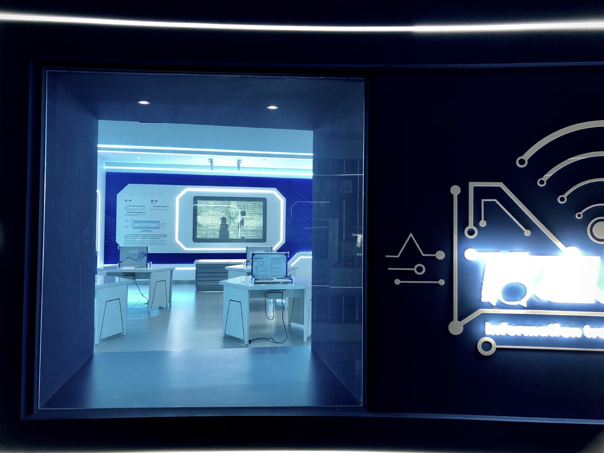 上海科技馆室内装饰设计色彩人文纪实街拍