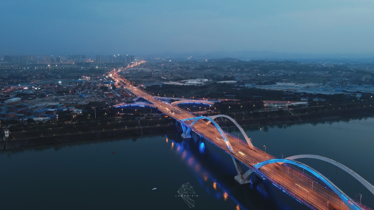 in南宁市西明大桥