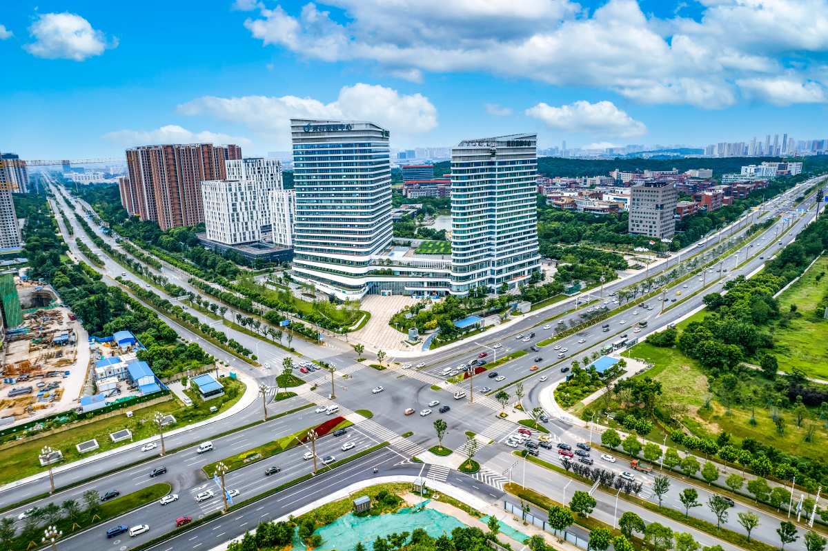 武汉光谷三路光谷金融中心