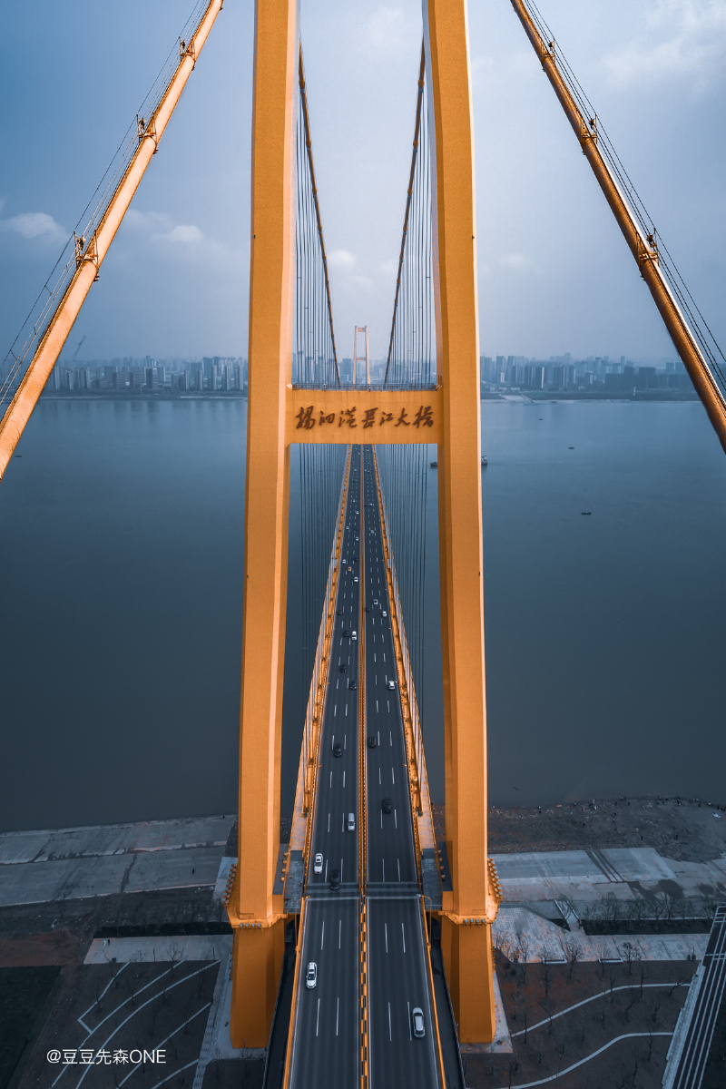 武汉杨泗港大桥