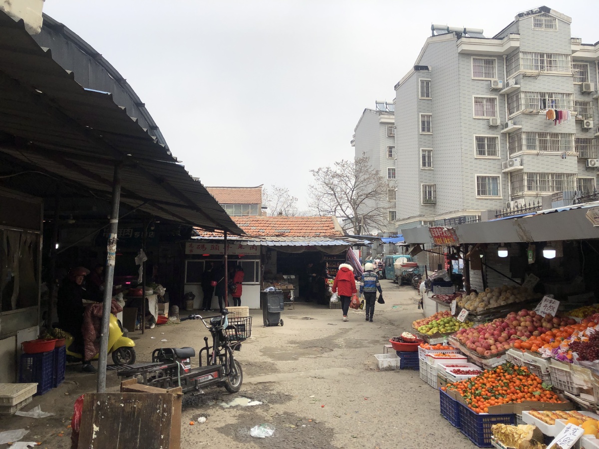 江苏淮安市萧条的街市集贸市场 - 旅行探路侠 - 图虫