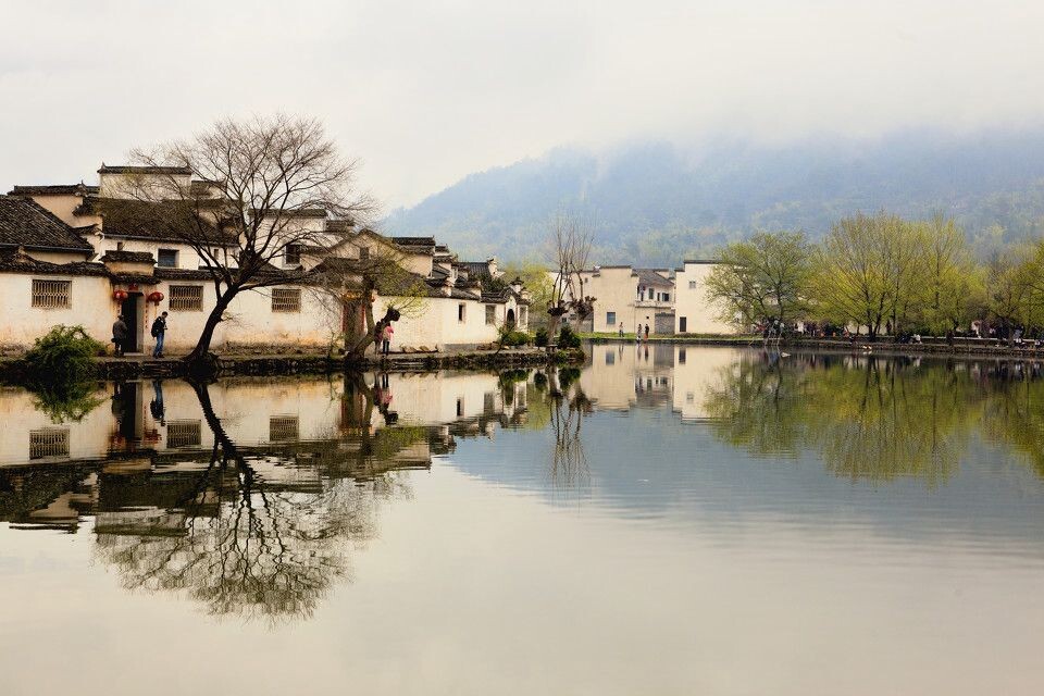 宏村南湖<br />
