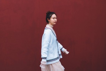 001