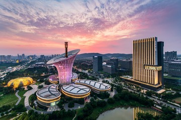 科技城红霞时分