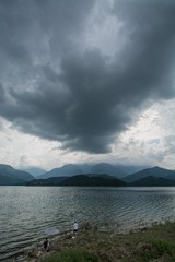 206184