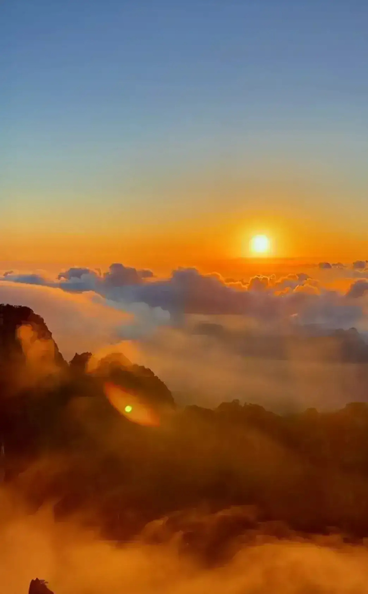 黄山日出优美风景