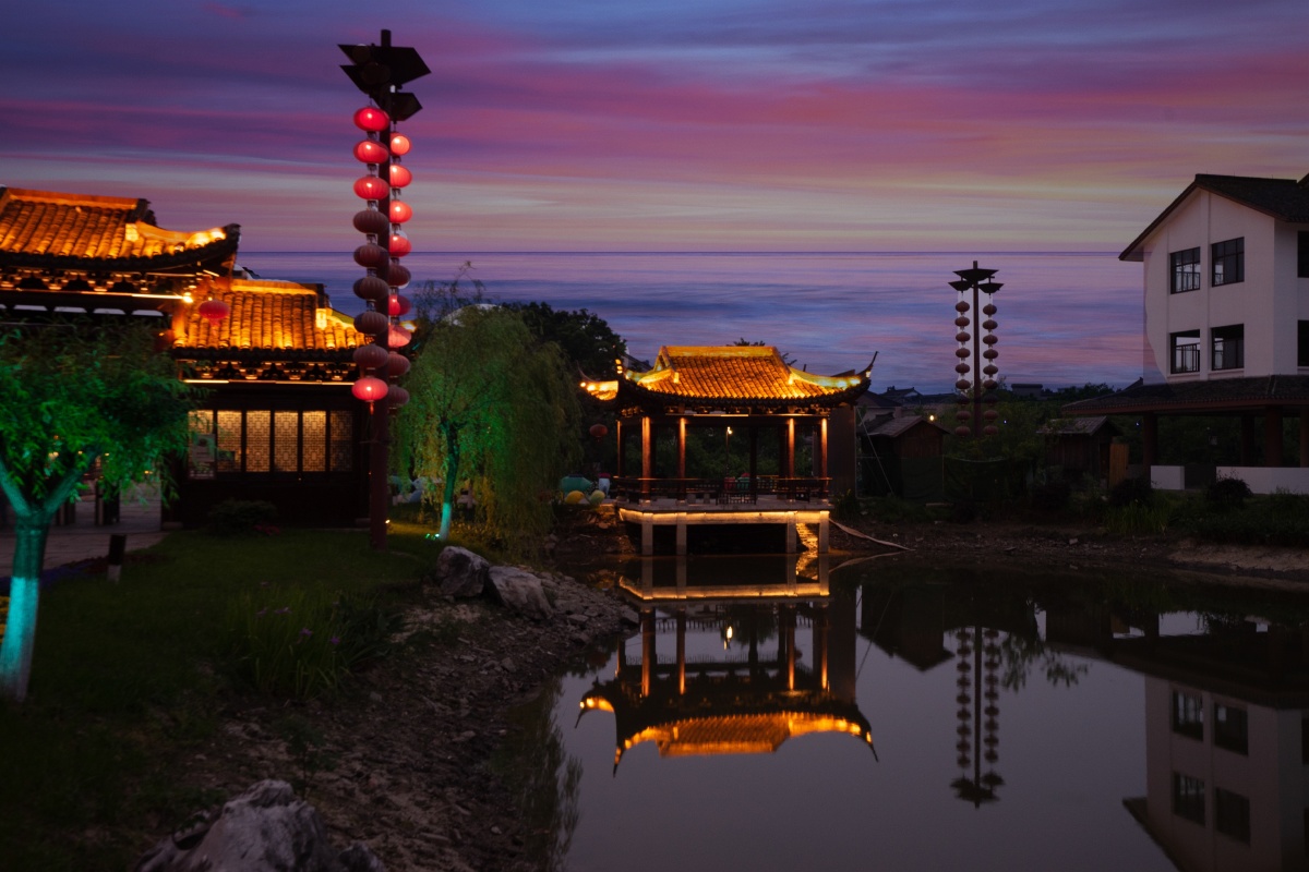 湖州荻港村夜景
