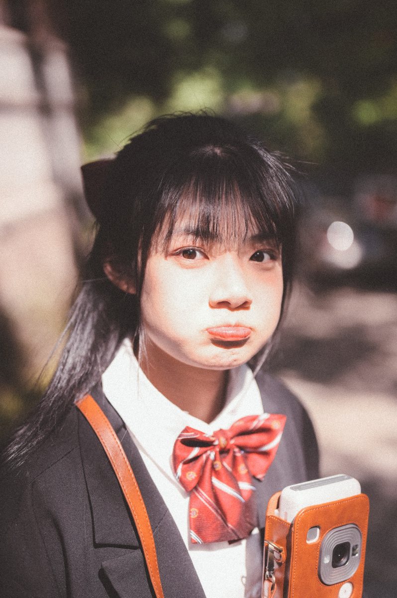 我的日系故事哎哟薇的春季游园平时大家熟悉的哎哟薇都是那个篮球女孩