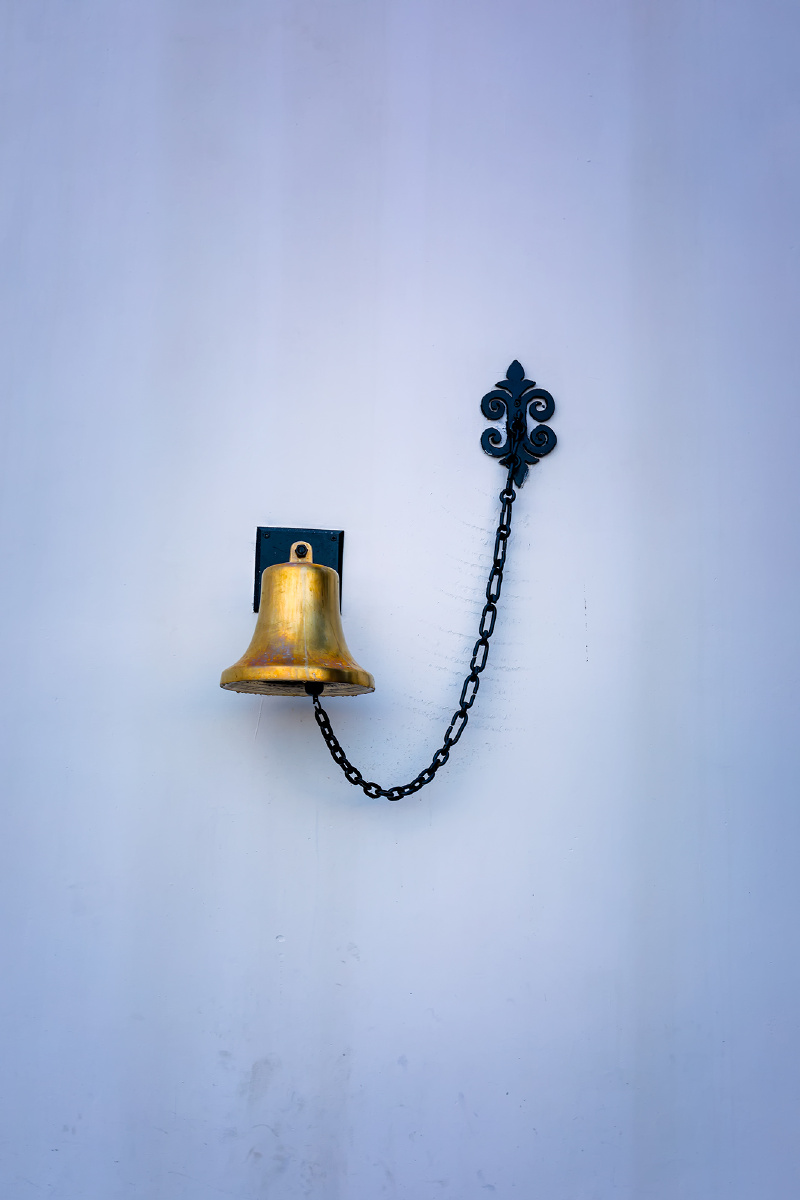 火车站台的铃铛