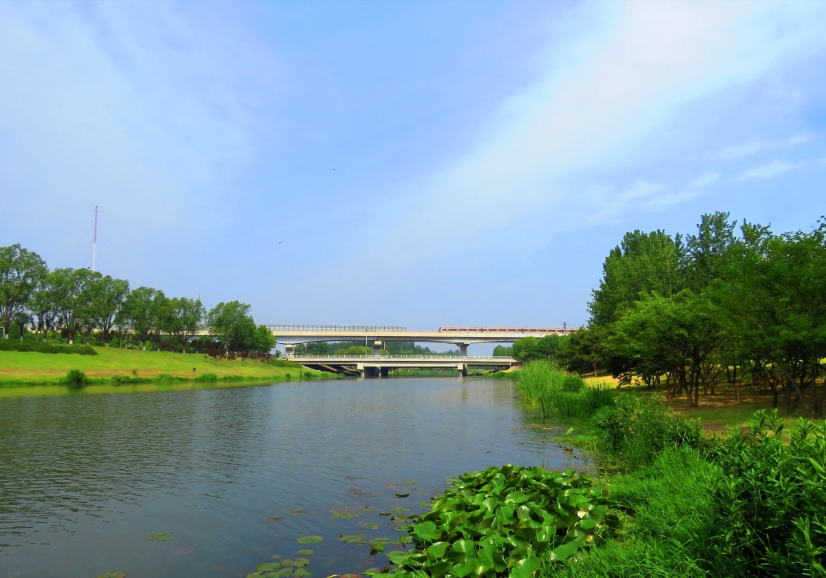 长阳湿地公园景色宜人风景如画