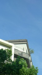 2562126