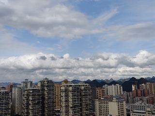 1000062943