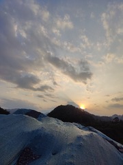 1000065745