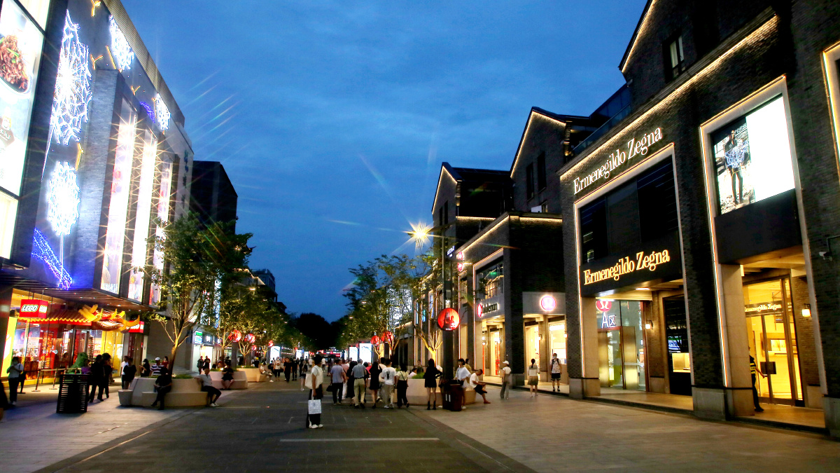 杭州西湖步行街夜色小景让人醉