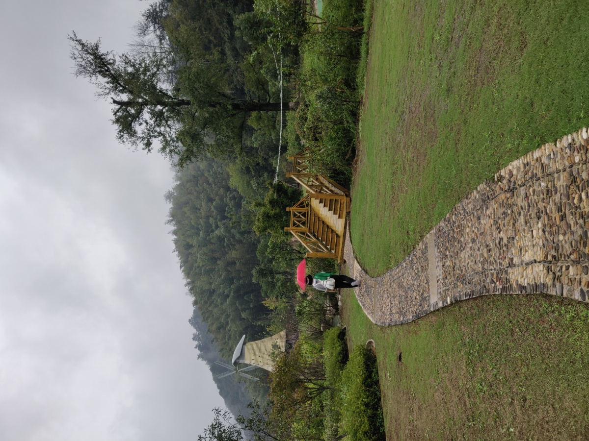 雨中宣城山屿海亲心谷