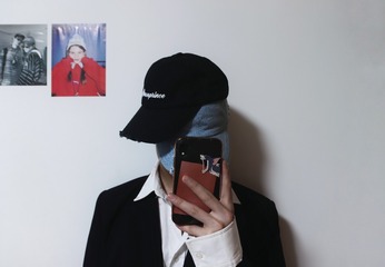 001