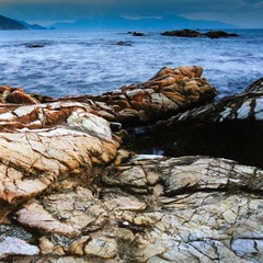 Rock & sea