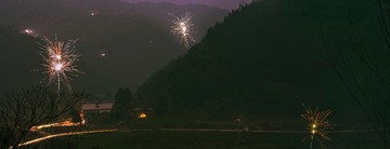 994360