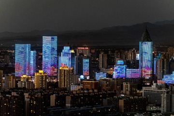 彩色城市——乌鲁木齐灯光秀