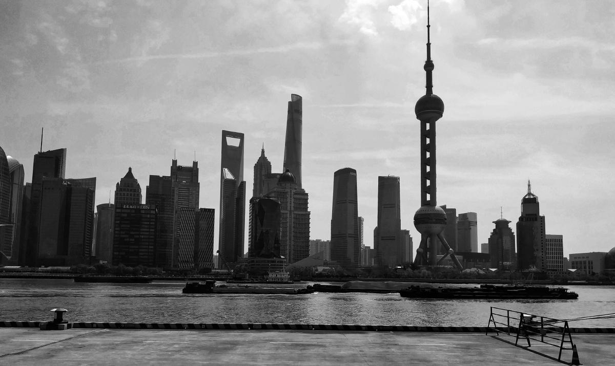 上海陆家嘴建筑群剪影东方明珠是最美的建筑