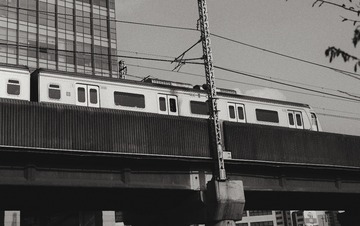 356285