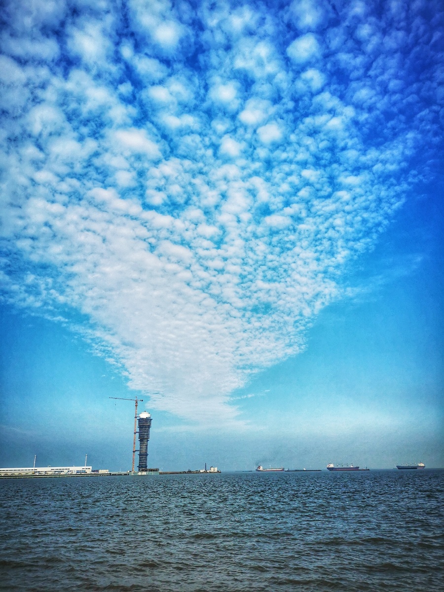 上海宝山长江口