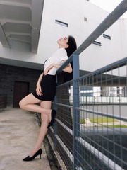 001