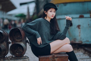 001