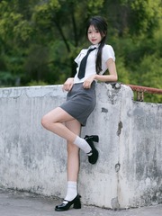 001