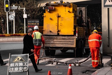 228902