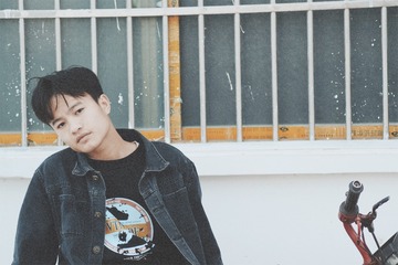 001