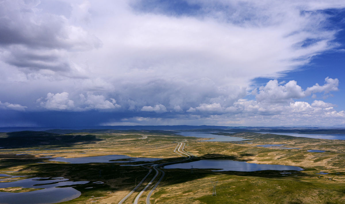 星星海风光拍摄于玛多县
